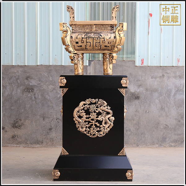 2.6米銅鼎鑄造.jpg 2.6米銅鼎鑄造.jpg