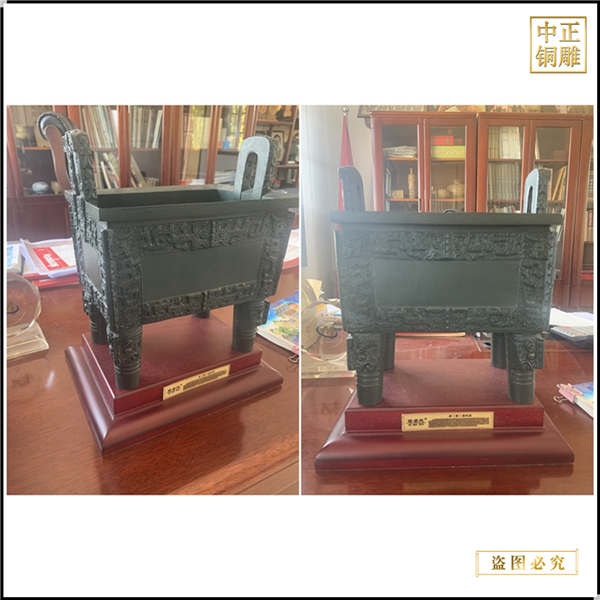 3.鑄造大型1.8米銅鼎.jpg 3.鑄造大型1.8米銅鼎.jpg