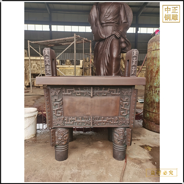 93.廣場(chǎng)抽象銅鼎.jpg 93.廣場(chǎng)抽象銅鼎.jpg